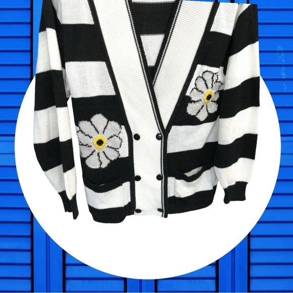 Vintage Leslie Fay Sportswear Black/White Striped Cardigan w Daisies Women Small - Picture 3 of 6